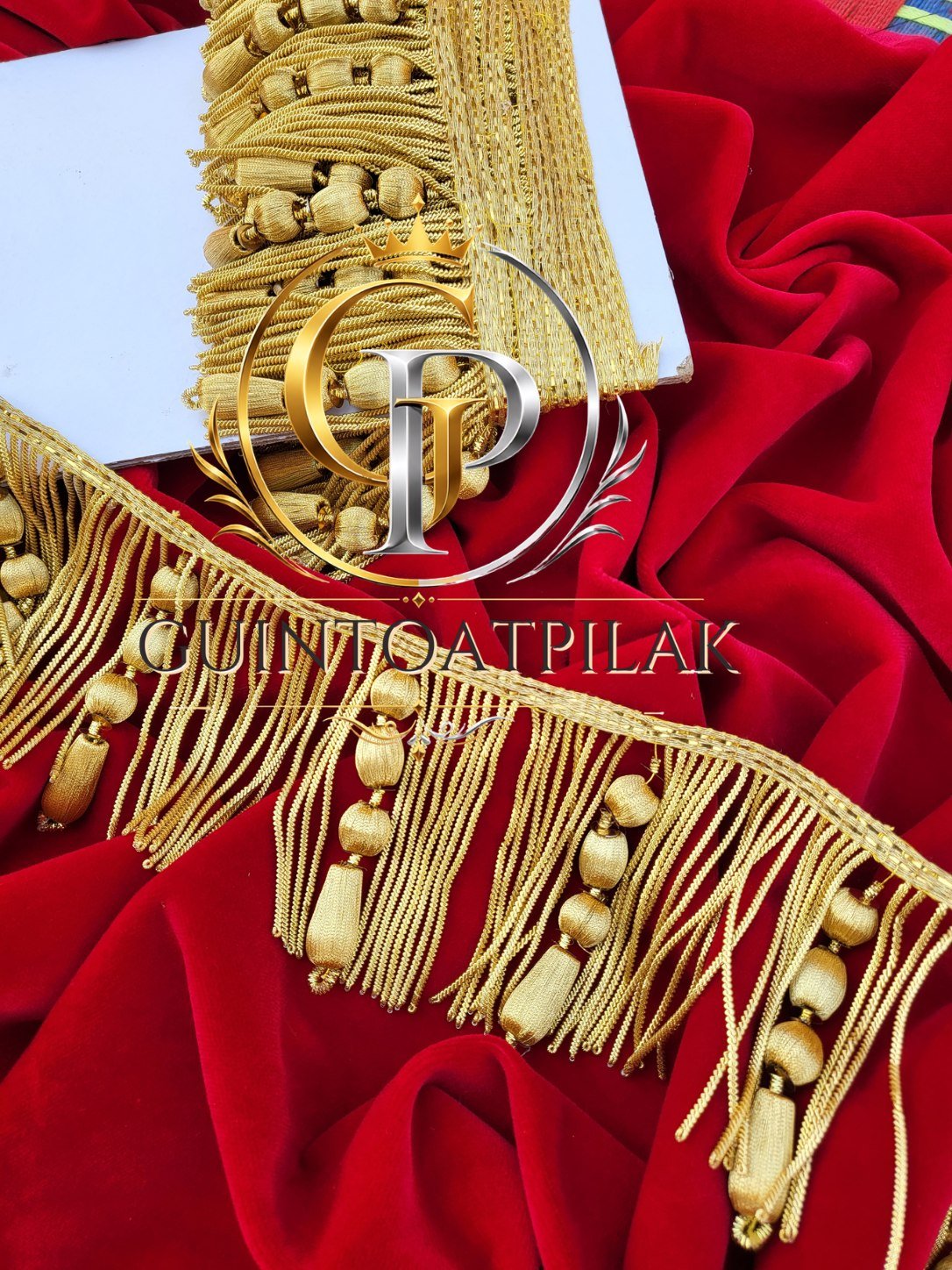 FB Bullion Fringe 9cm Gold on red cloth with card